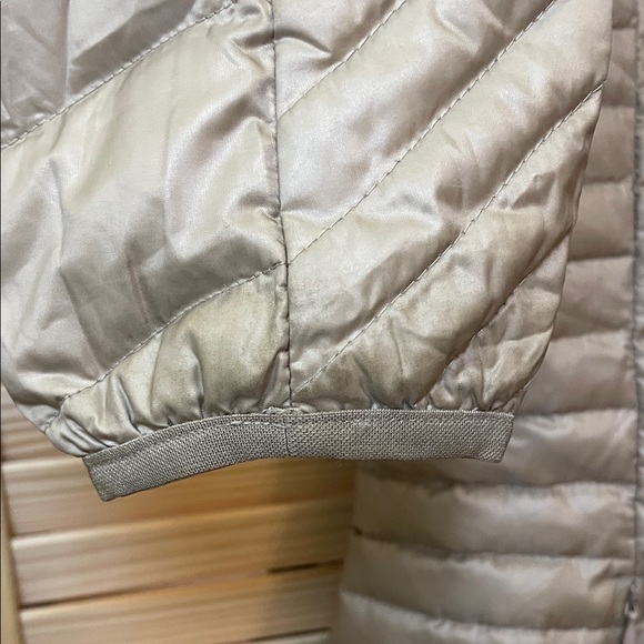 Eddie Bauer Women's Light Brown Puffer Coat - Size XS - Picture 3 of 14